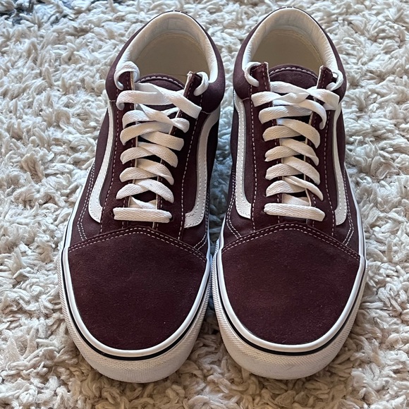 Vans Burgundy and White Old Skool men’s 9.5 w 11 Athletic Casual Shoes - Picture 3 of 7